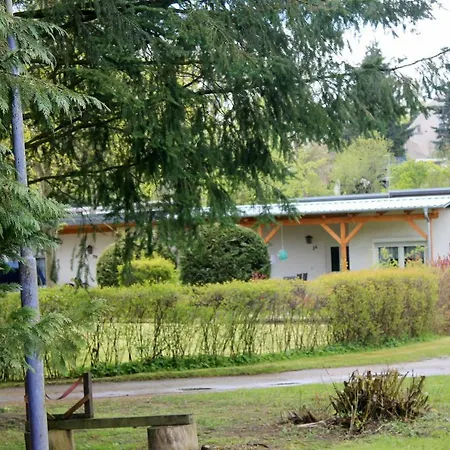 Haus 9 * Schwarz (Mecklenburgische Seenplatte)